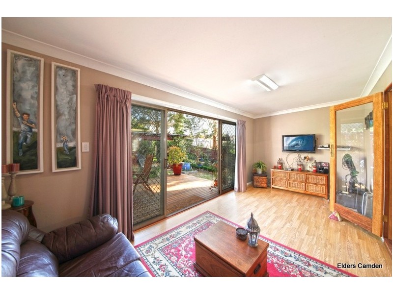 24 Ulmarra Avenue, Camden South NSW 2570