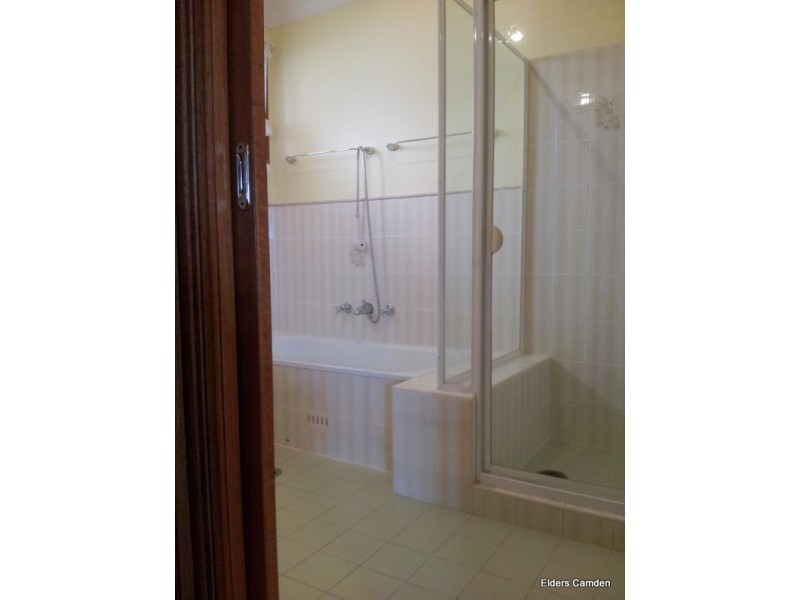 31 Devitt Crescent, The Oaks NSW 2570