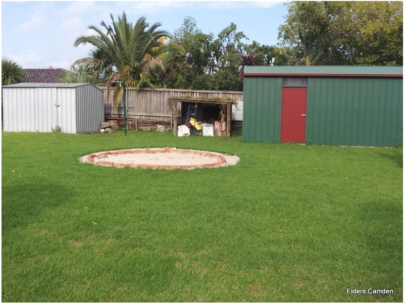 31 Devitt Crescent, The Oaks NSW 2570