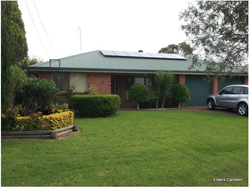 31 Devitt Crescent, The Oaks NSW 2570