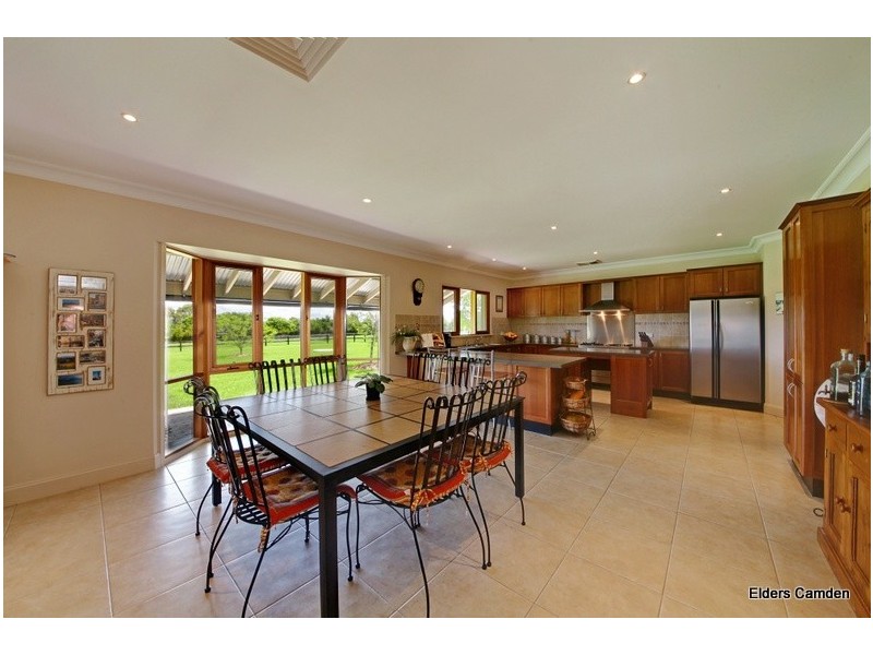 20 Mount View Close, Razorback NSW 2571