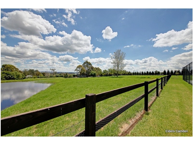 20 Mount View Close, Razorback NSW 2571