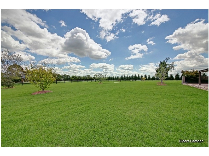 20 Mount View Close, Razorback NSW 2571