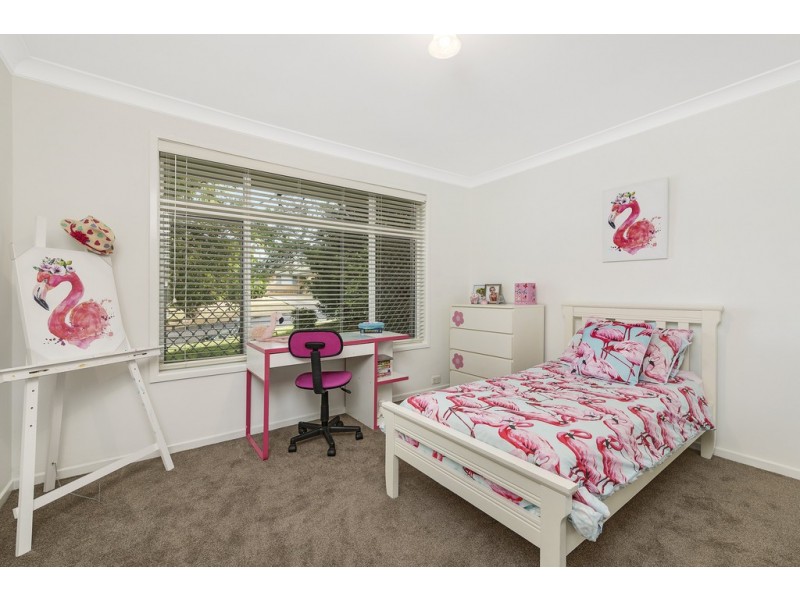 24 Ulmarra Avenue, Camden South NSW 2570