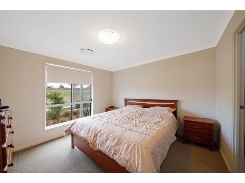 18 Greenfield Crescent, Elderslie NSW 2570