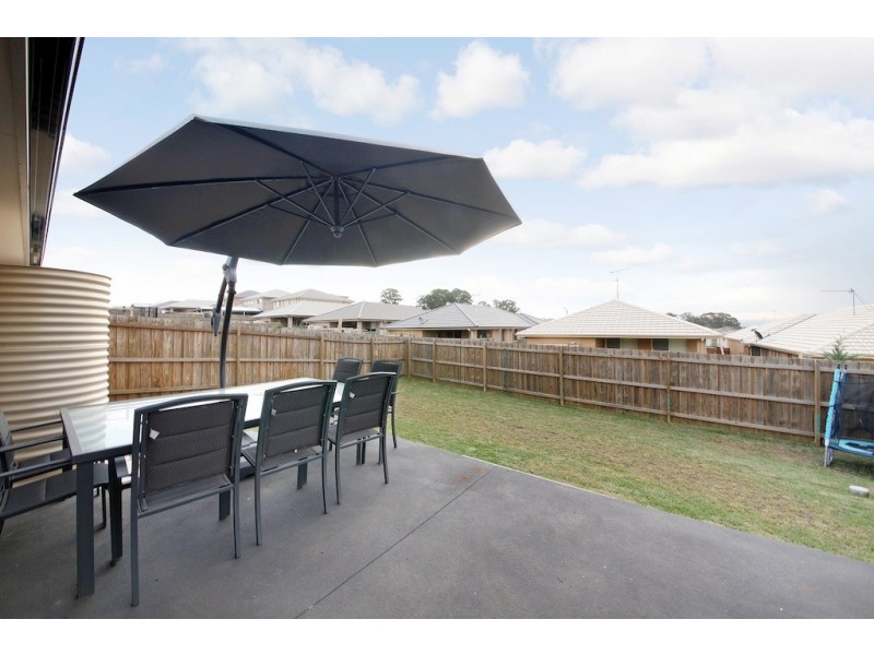 18 Greenfield Crescent, Elderslie NSW 2570