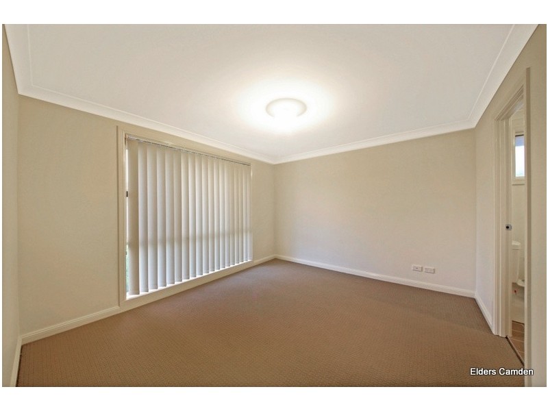 90 Commelina Drive, Mount Annan NSW 2567
