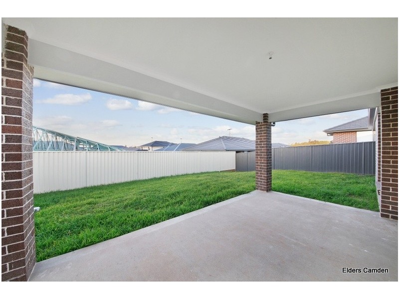 90 Commelina Drive, Mount Annan NSW 2567