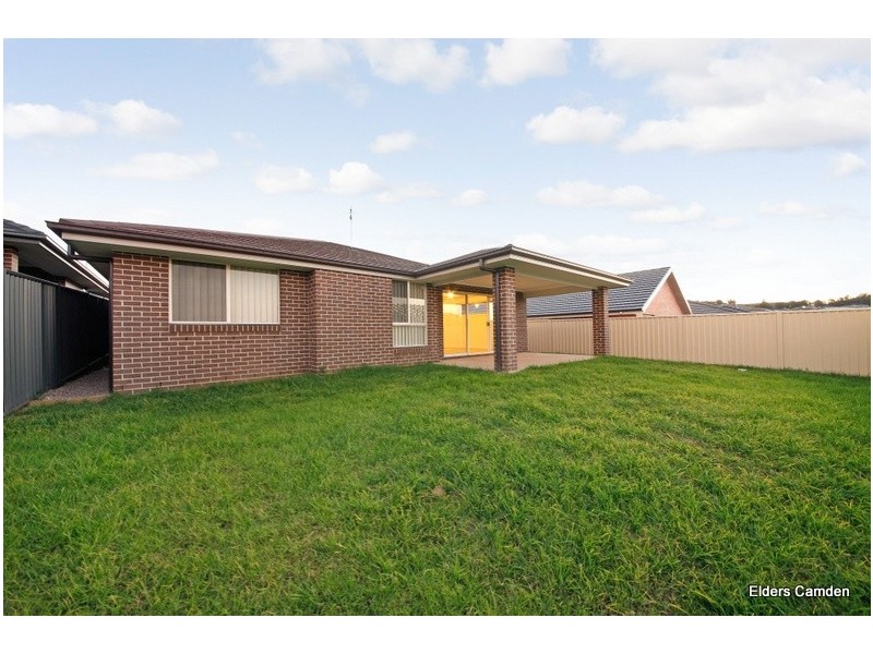 90 Commelina Drive, Mount Annan NSW 2567