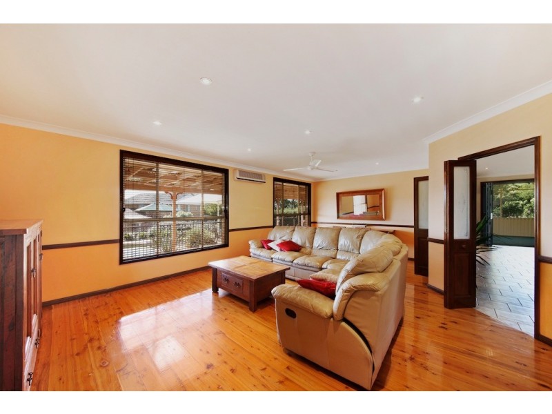 1 William Dowle Place, Grasmere NSW 2570