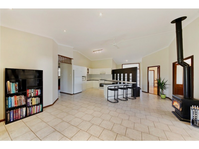 1 William Dowle Place, Grasmere NSW 2570