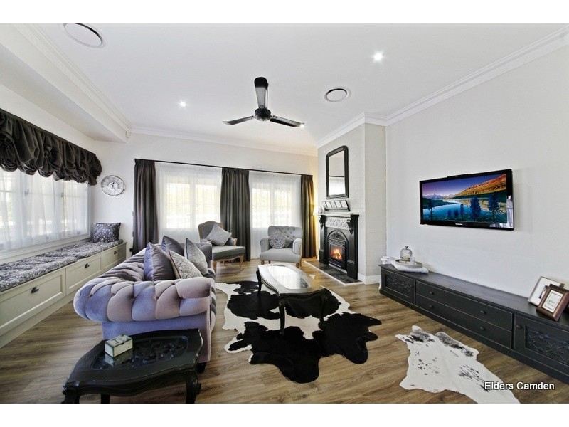 15 The Lanes, Kirkham NSW 2570