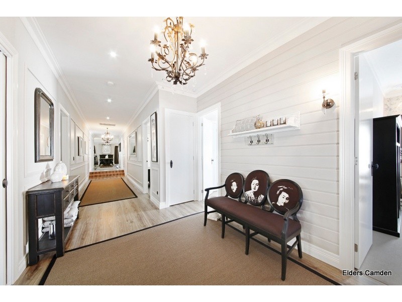 15 The Lanes, Kirkham NSW 2570