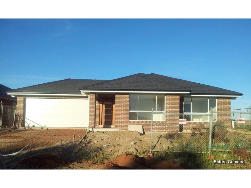 24 Asimus Circuit, Elderslie NSW 2570