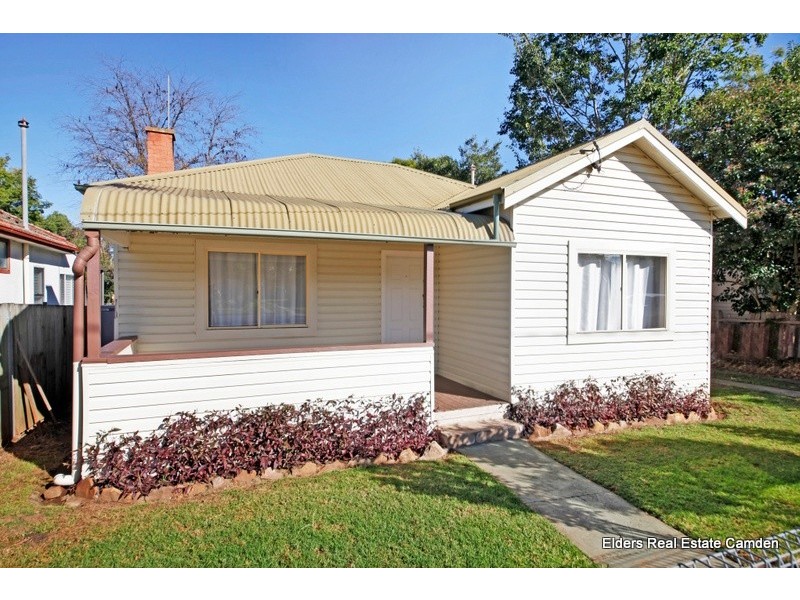 9 Edward Street, Camden NSW 2570