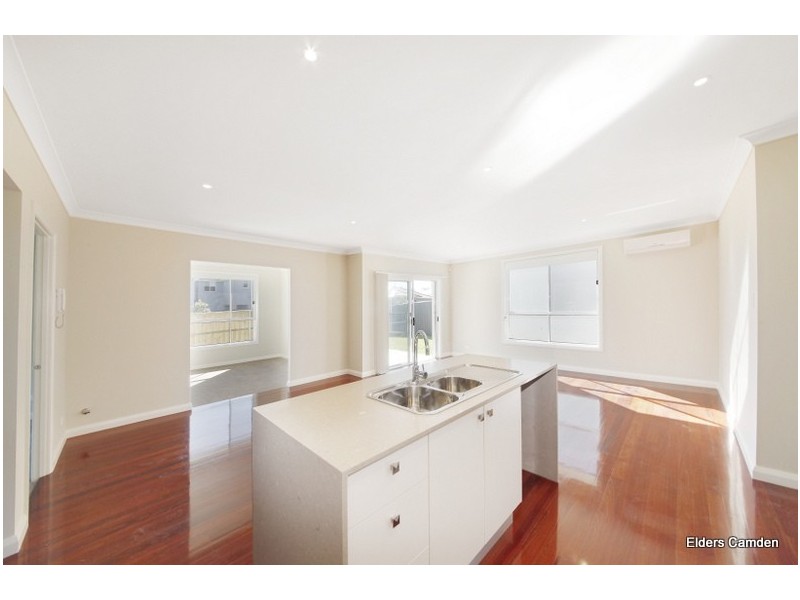 37 Donovan Boulevard, Gregory Hills NSW 2557