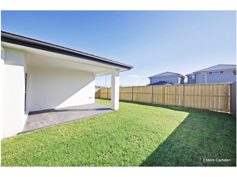 37 Donovan Boulevard, Gregory Hills NSW 2557
