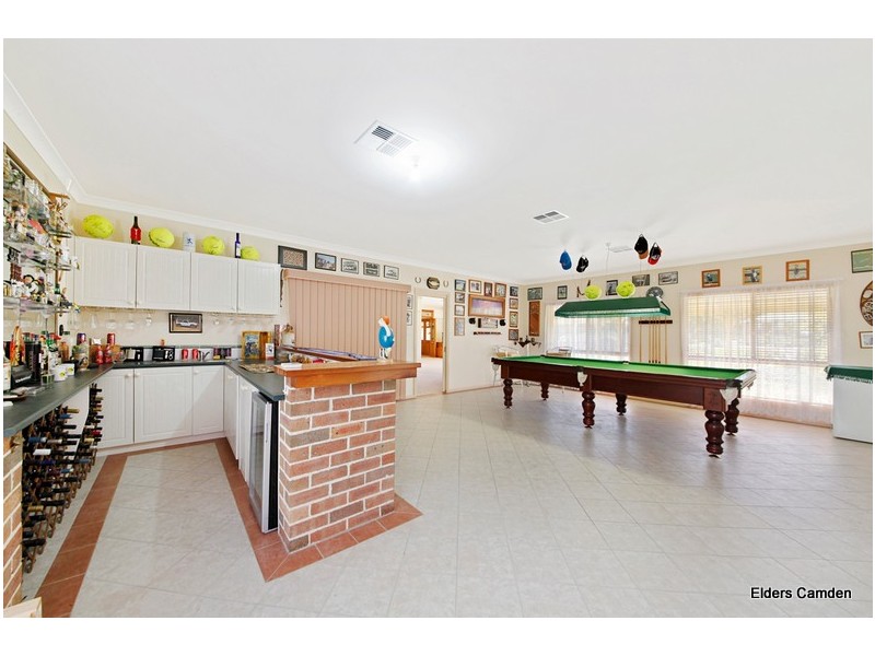 44 Benwerrin Crescent, Grasmere NSW 2570