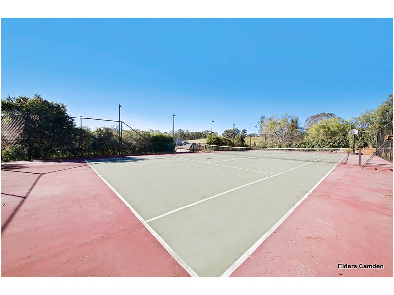 44 Benwerrin Crescent, Grasmere NSW 2570