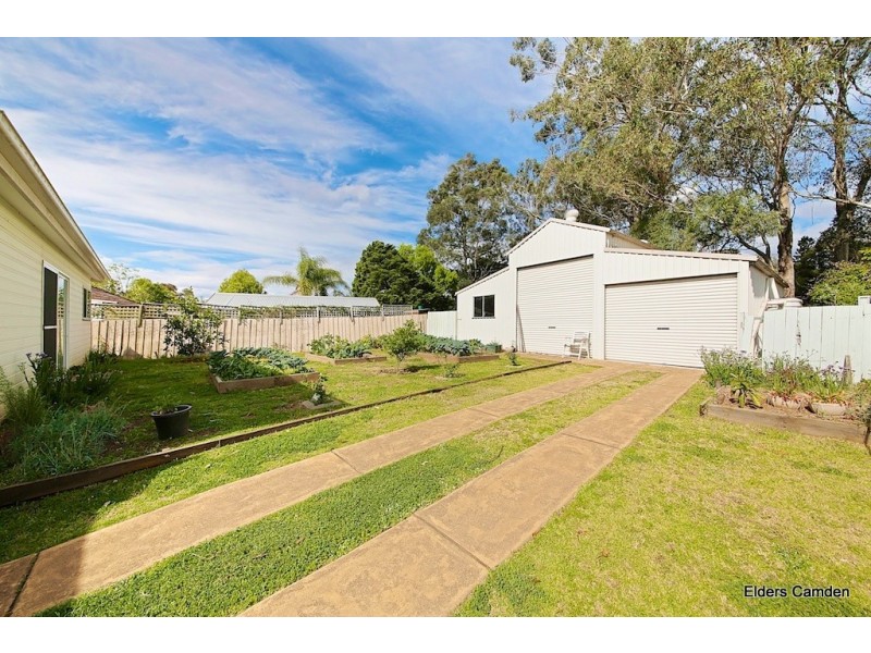 3 Elizabeth Macarthur Avenue, Camden South NSW 2570