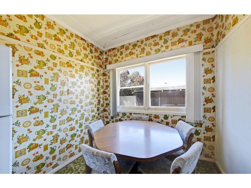 24 Springs Road, Spring Farm NSW 2570