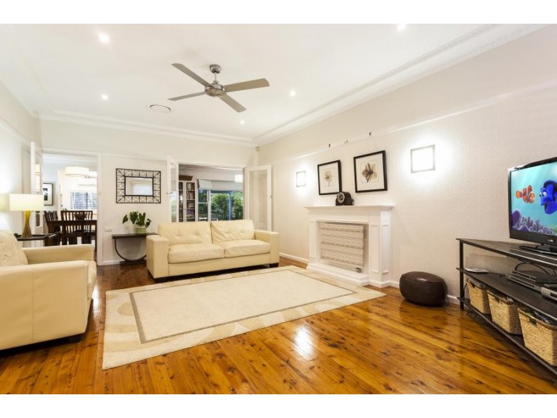 37 Murrandah Avenue, Camden NSW 2570