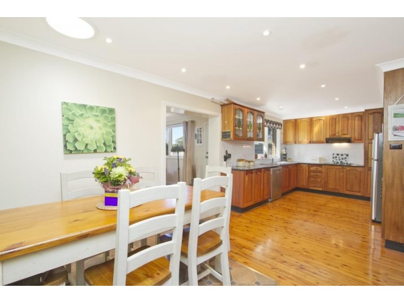 10 Araluen Place, Camden South NSW 2570