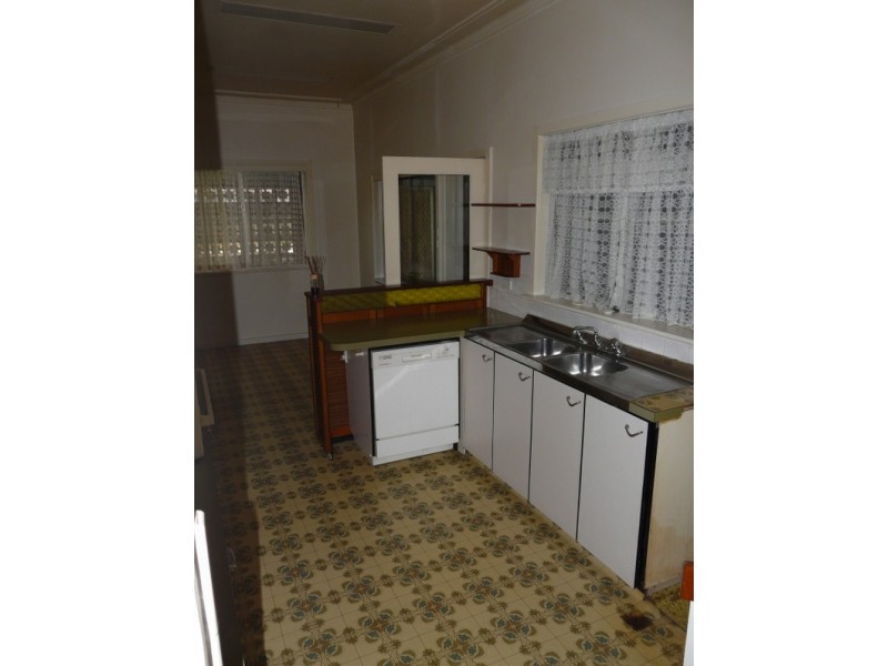 25 Elizabeth Macarthur Avenue, Camden South NSW 2570