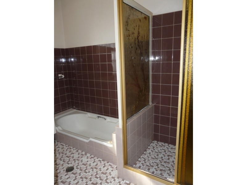 25 Elizabeth Macarthur Avenue, Camden South NSW 2570