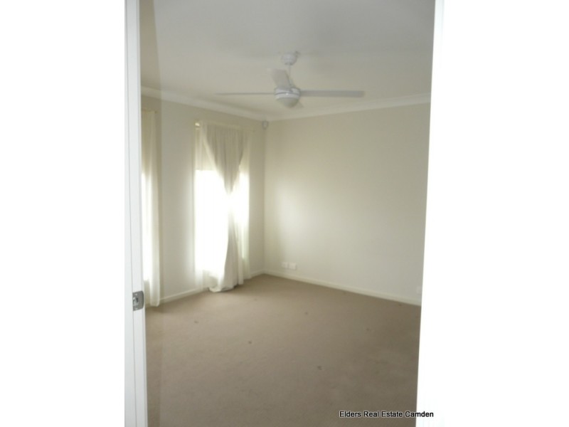 4 Kerrigan Crescent, Elderslie NSW 2570