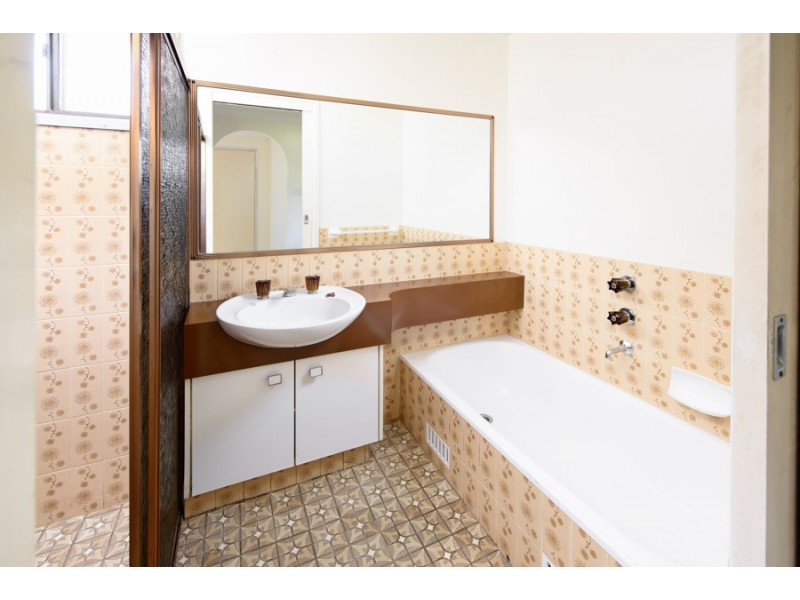 12 Dawson Avenue, Camden South NSW 2570