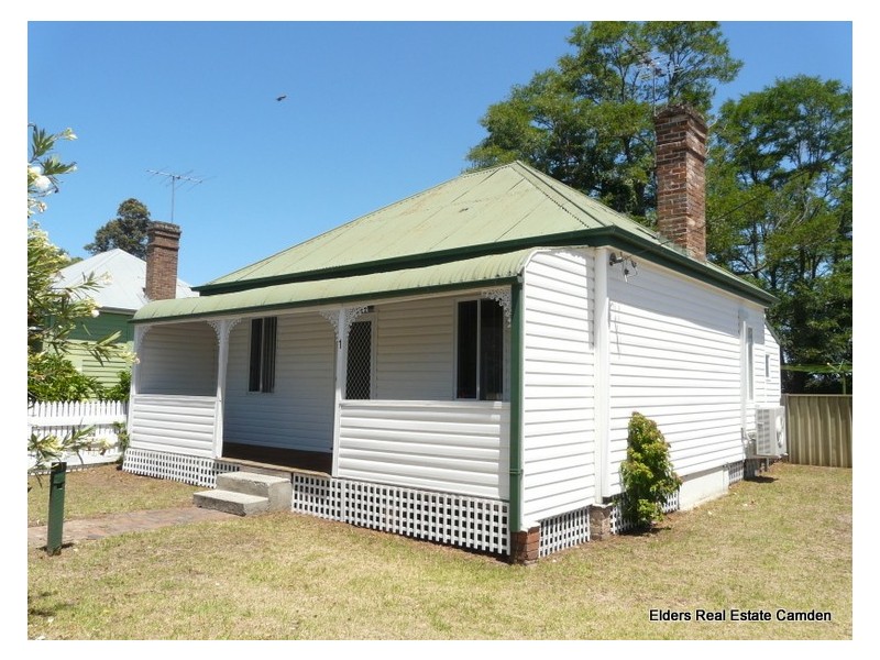 1 Wilkinson Street, Elderslie NSW 2570