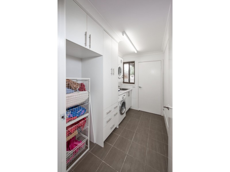 2 Kerry Place, Oakdale NSW 2570