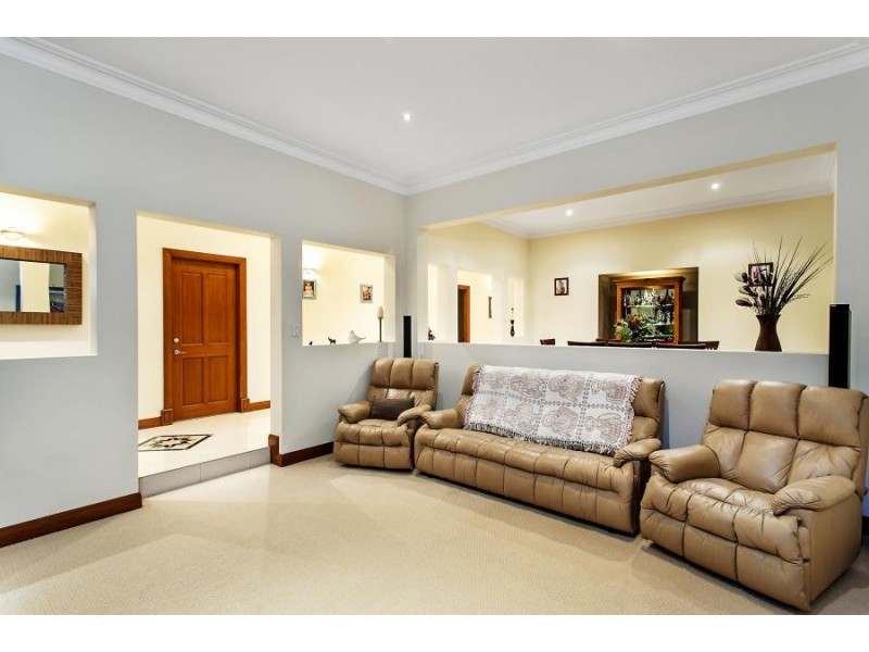 24 Macarthur Circuit, Camden Park NSW 2570