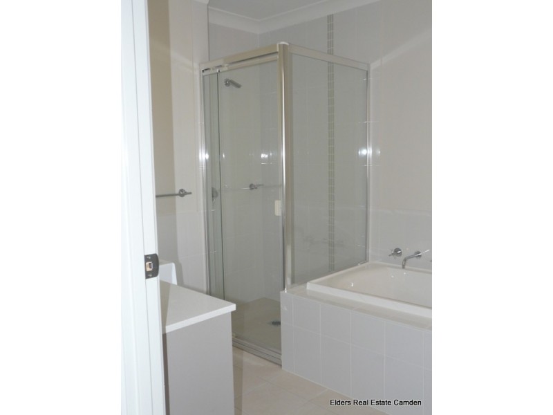 54 Greenfield Crescent, Elderslie NSW 2570