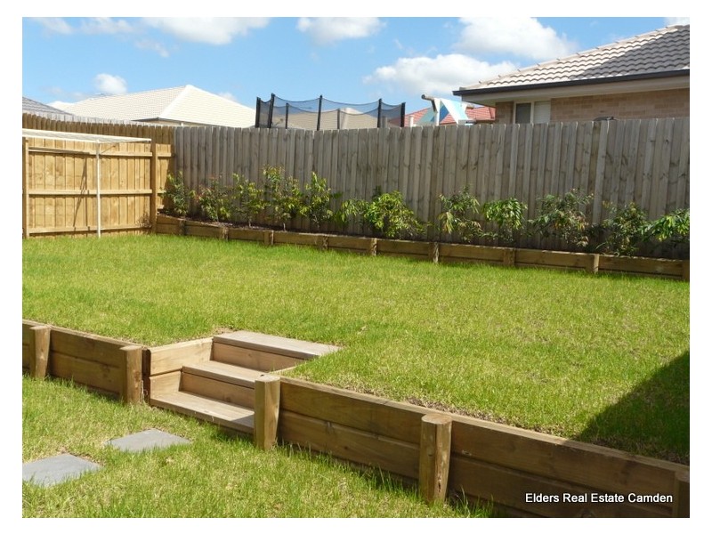 54 Greenfield Crescent, Elderslie NSW 2570