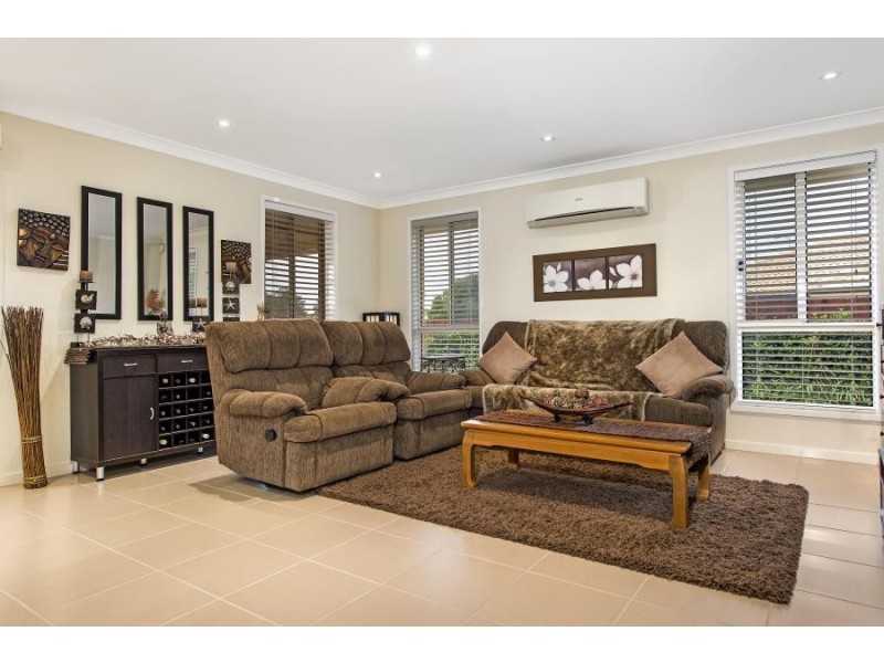 12 Reilly Road, Elderslie NSW 2570