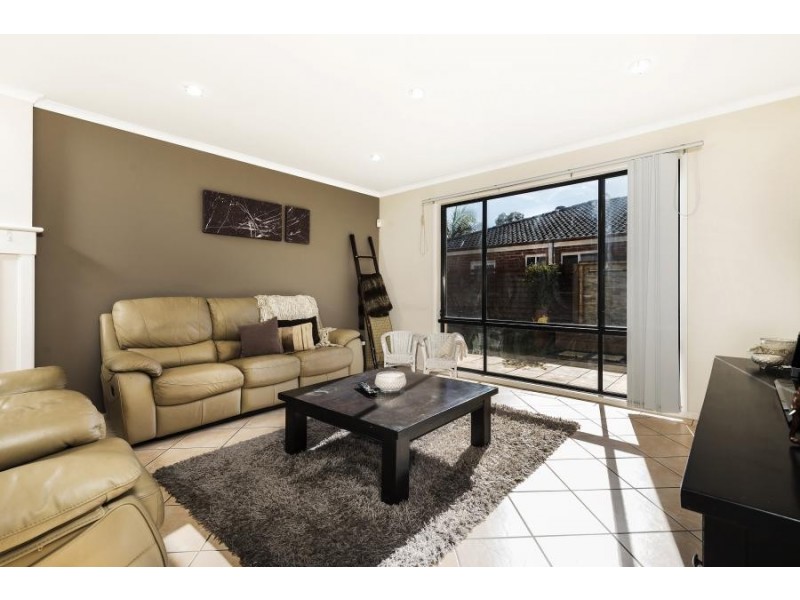6 Spoonbill Way, Mount Annan NSW 2567
