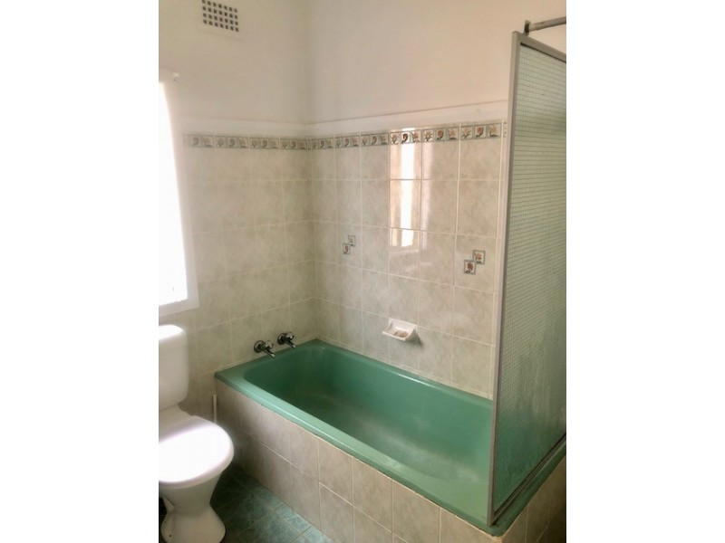 1/30 Lerida Avenue, Camden NSW 2570