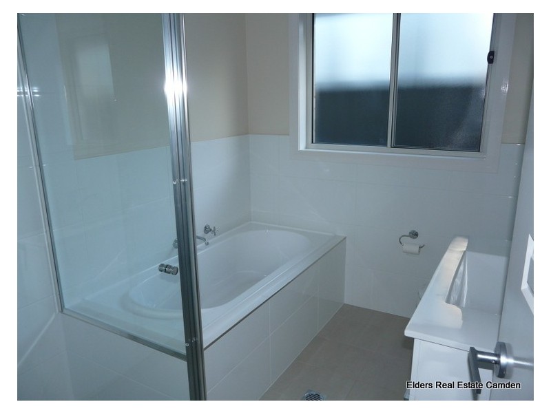 3 Lorikeet Circuit, Gregory Hills NSW 2557
