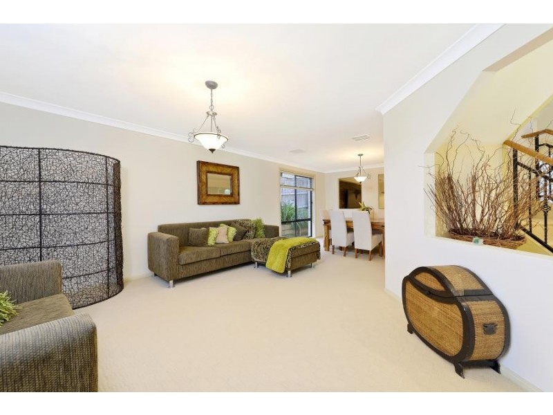 6 Chain-O-Ponds Circuit, Mount Annan NSW 2567