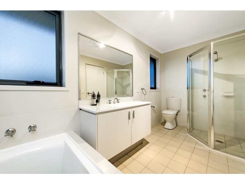 114 Minorca Circuit, Spring Farm NSW 2570