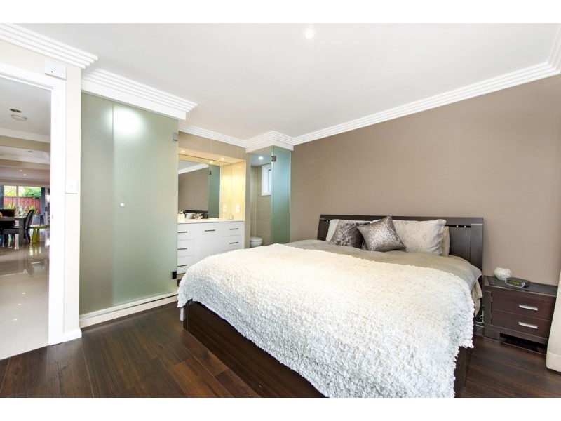 24 Smart Avenue, Camden South NSW 2570