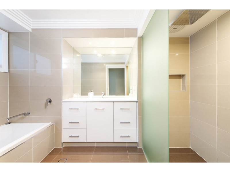 24 Smart Avenue, Camden South NSW 2570