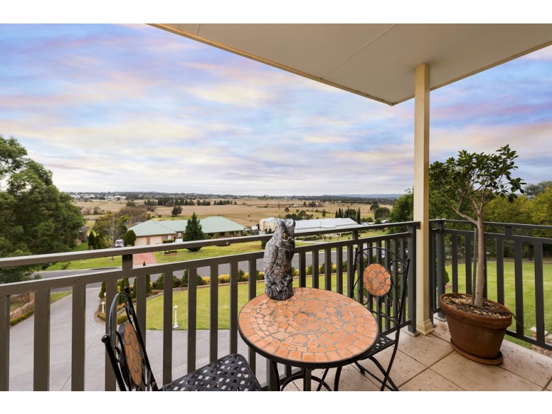 35 The Outlook, Kirkham NSW 2570