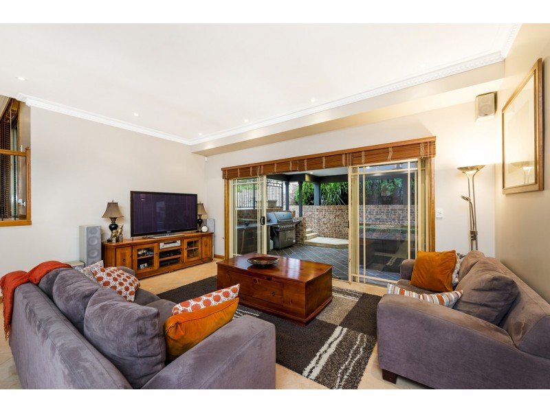 35 The Outlook, Kirkham NSW 2570