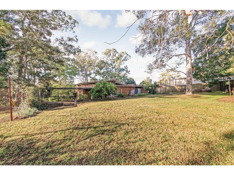 25 Elizabeth Macarthur Avenue, Camden South NSW 2570