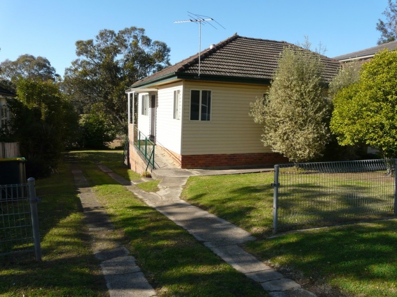 2/30 Lerida Avenue, Camden NSW 2570