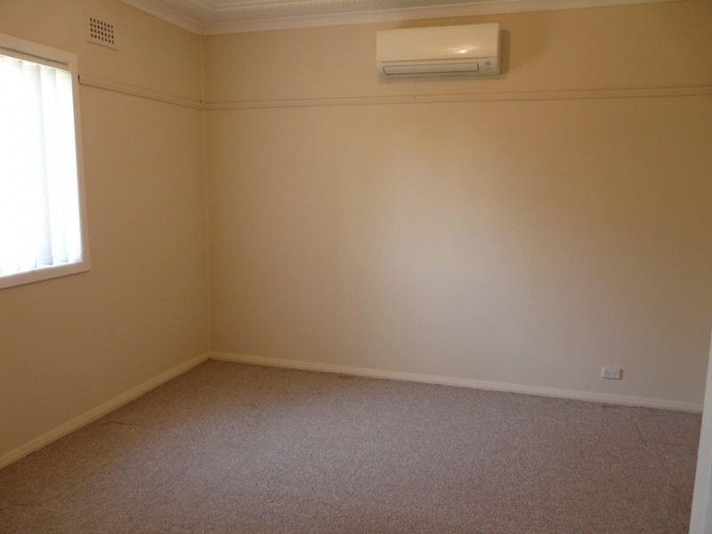 2/30 Lerida Avenue, Camden NSW 2570