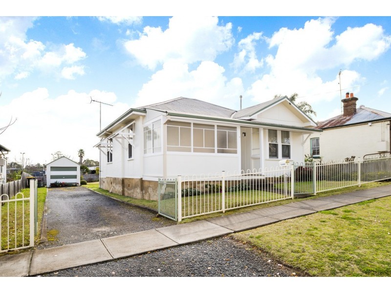15 BARSDEN STREET, Camden NSW 2570